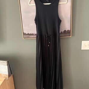 Elegant Navy Tommy Hilfiger Sleeveless Dress Medium